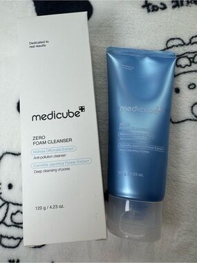 MEDICUBE ZERO FOAM CLEANSER